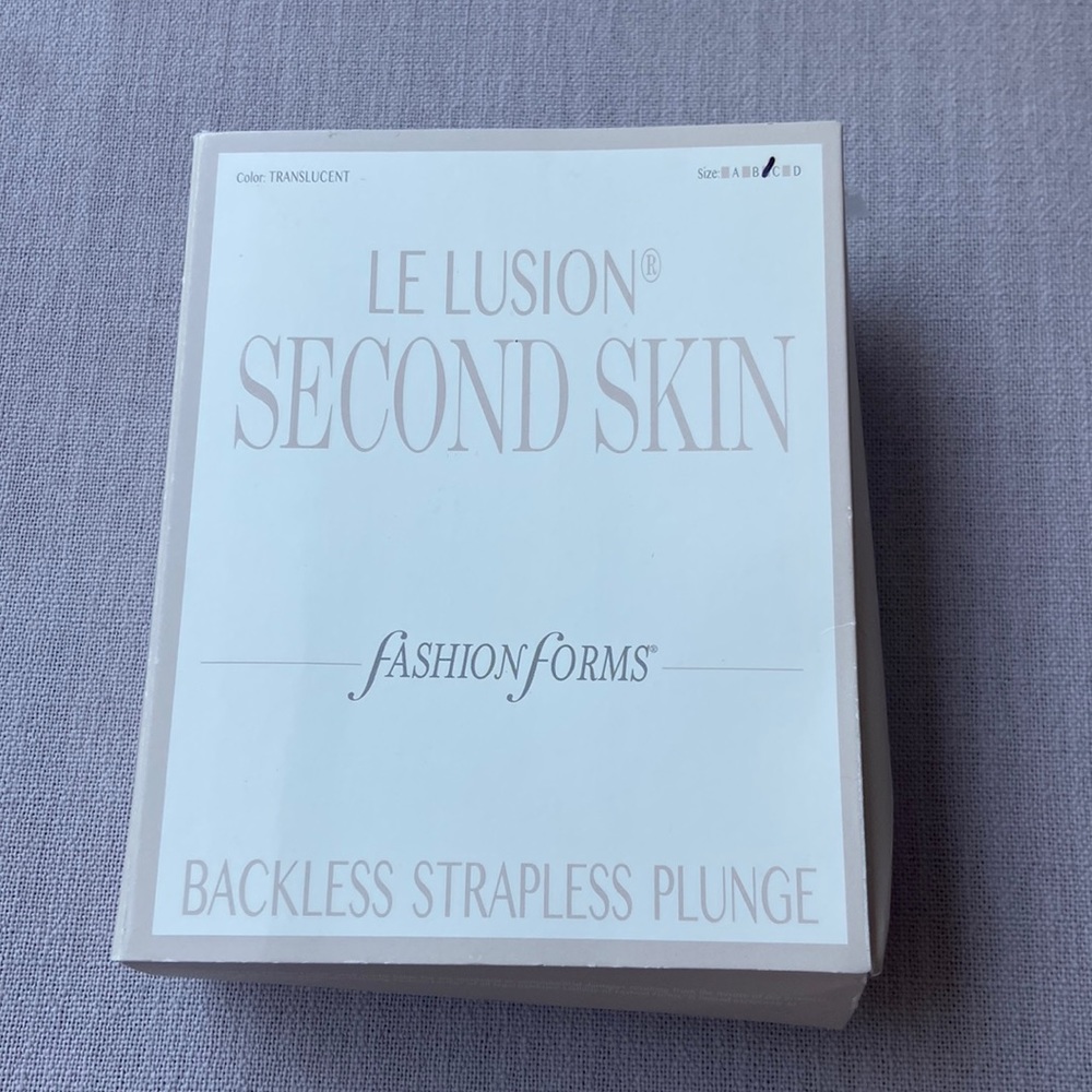 Le Lusion Second Skin Backless Strapless Plunge Bra